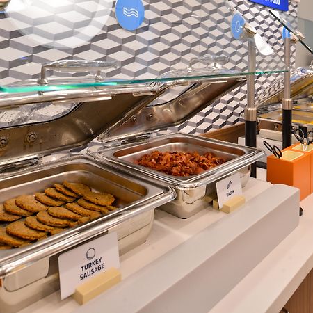 Holiday Inn Express Philadelphia Airport By Ihg Essington Exteriör bild