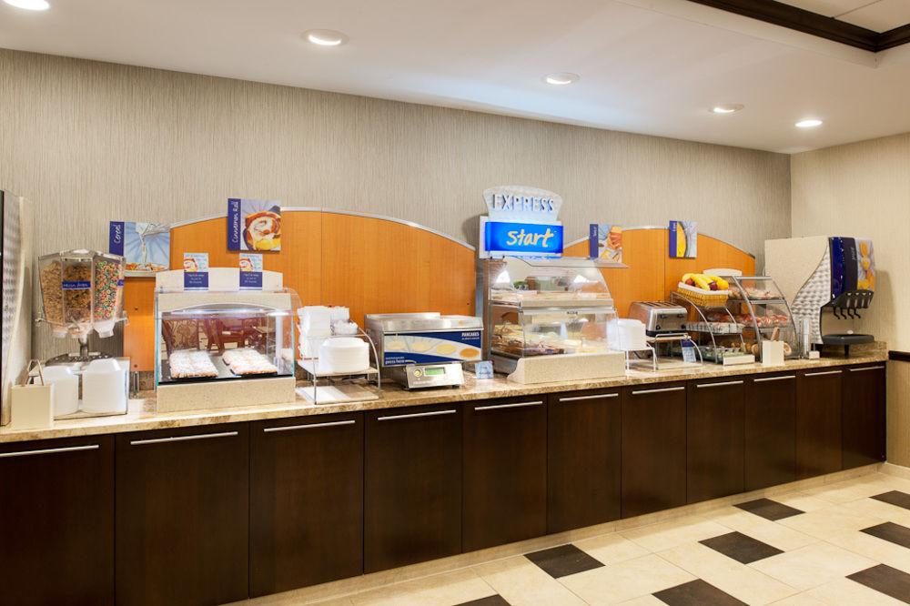 Holiday Inn Express Philadelphia Airport By Ihg Essington Exteriör bild