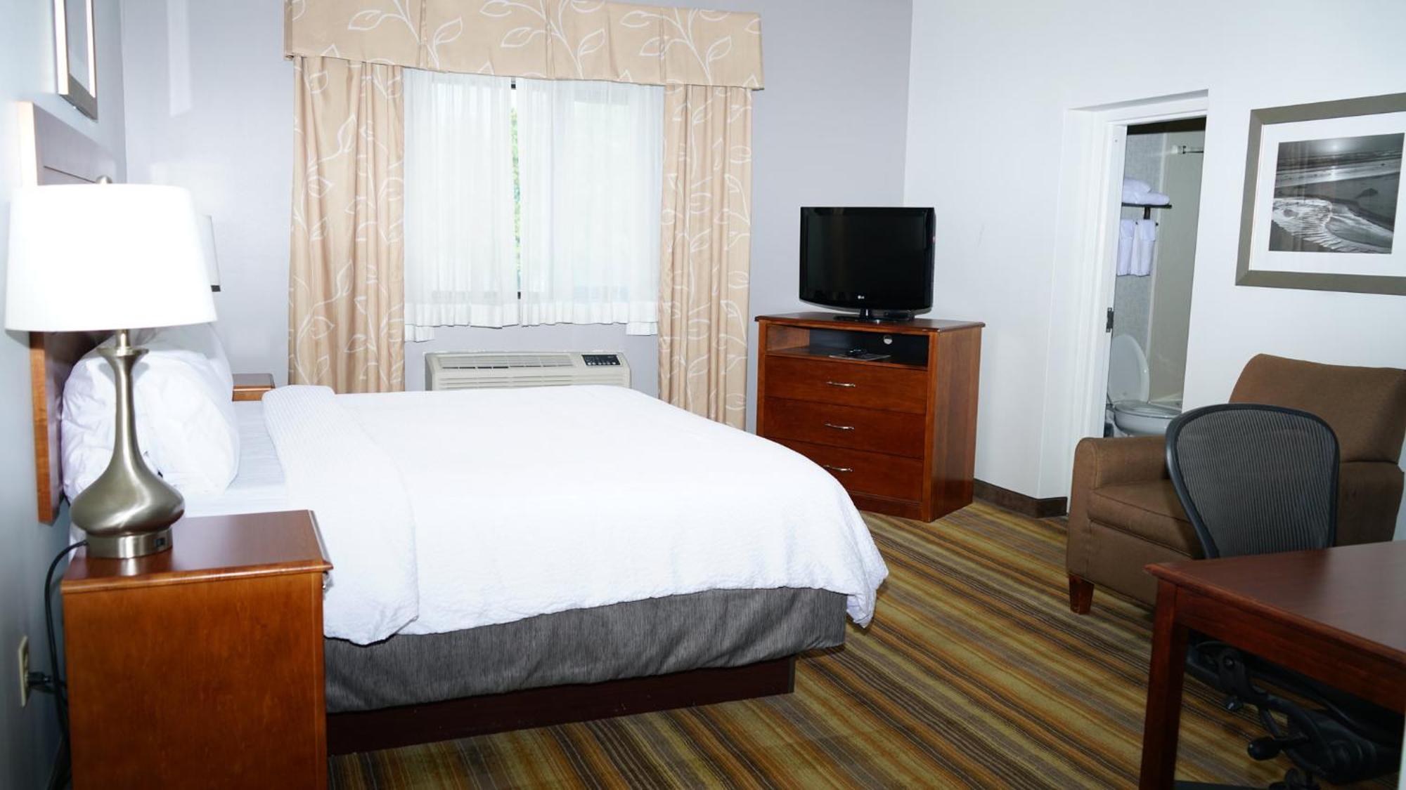 Holiday Inn Express Philadelphia Airport, An Ihg Hotel Essington Exteriör bild