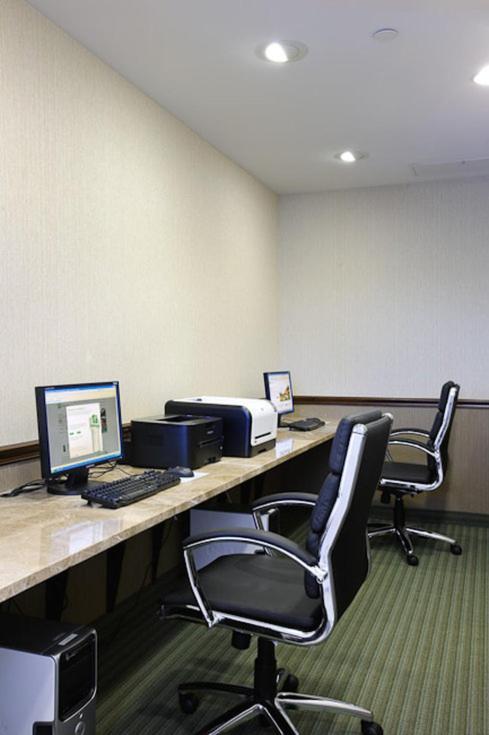 Holiday Inn Express Philadelphia Airport By Ihg Essington Exteriör bild